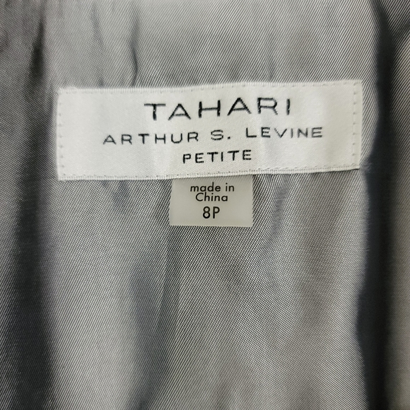 Tahari | Sleeveless Flowy Pinstripe Cardigan - Picture 4 of 6